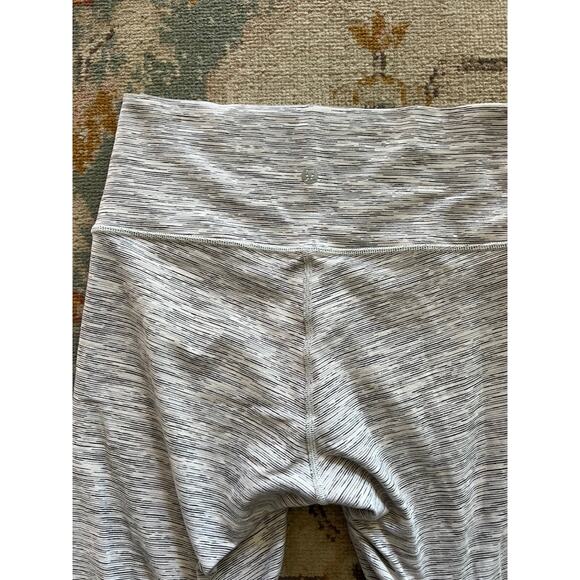 Lululemon Wunder Under High-Rise Tight 25" Luxtreme SIZE 6 - Picture 6 of 7